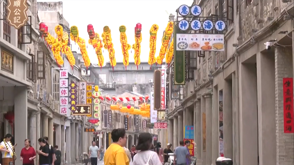 张本智和模仿樊振东模仿姆巴佩
