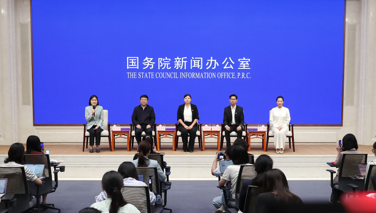 文艺展演、红色研学……各地开展多样活动迎“七一”