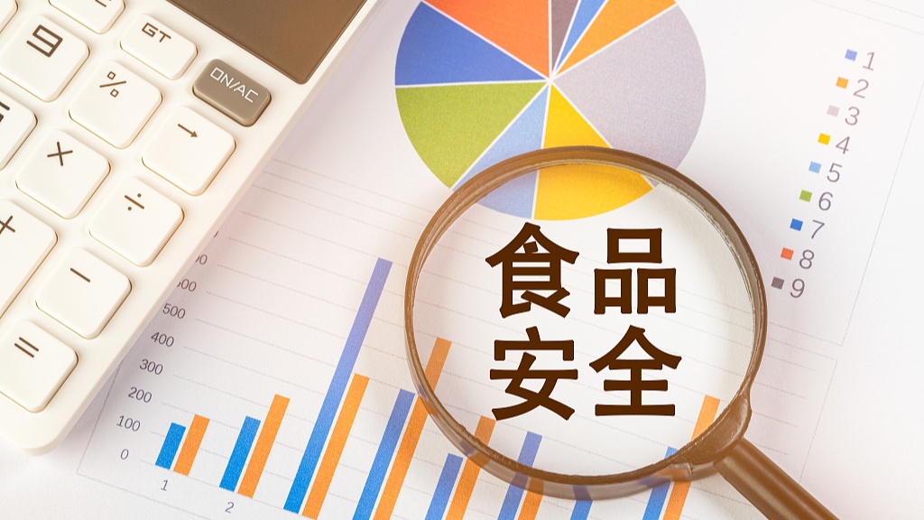 萧敬腾在婚礼上泪流满面