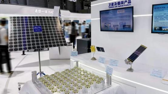 首次回收星舰成功