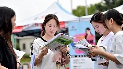 朝军个炮兵旅团转为射击待命