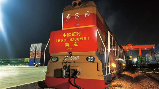 运输车翻车致化学品泄漏有人中毒